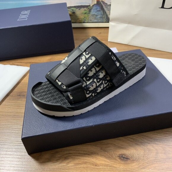 Dior Men's multi Sandals US10 - Picture 3 of 7